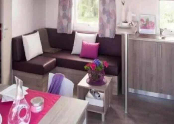 Zecamping 4 Anime Animaux Acceptes Avec Piscine Couverte Et Bar Кемпинг Villeneuve-en-Retz